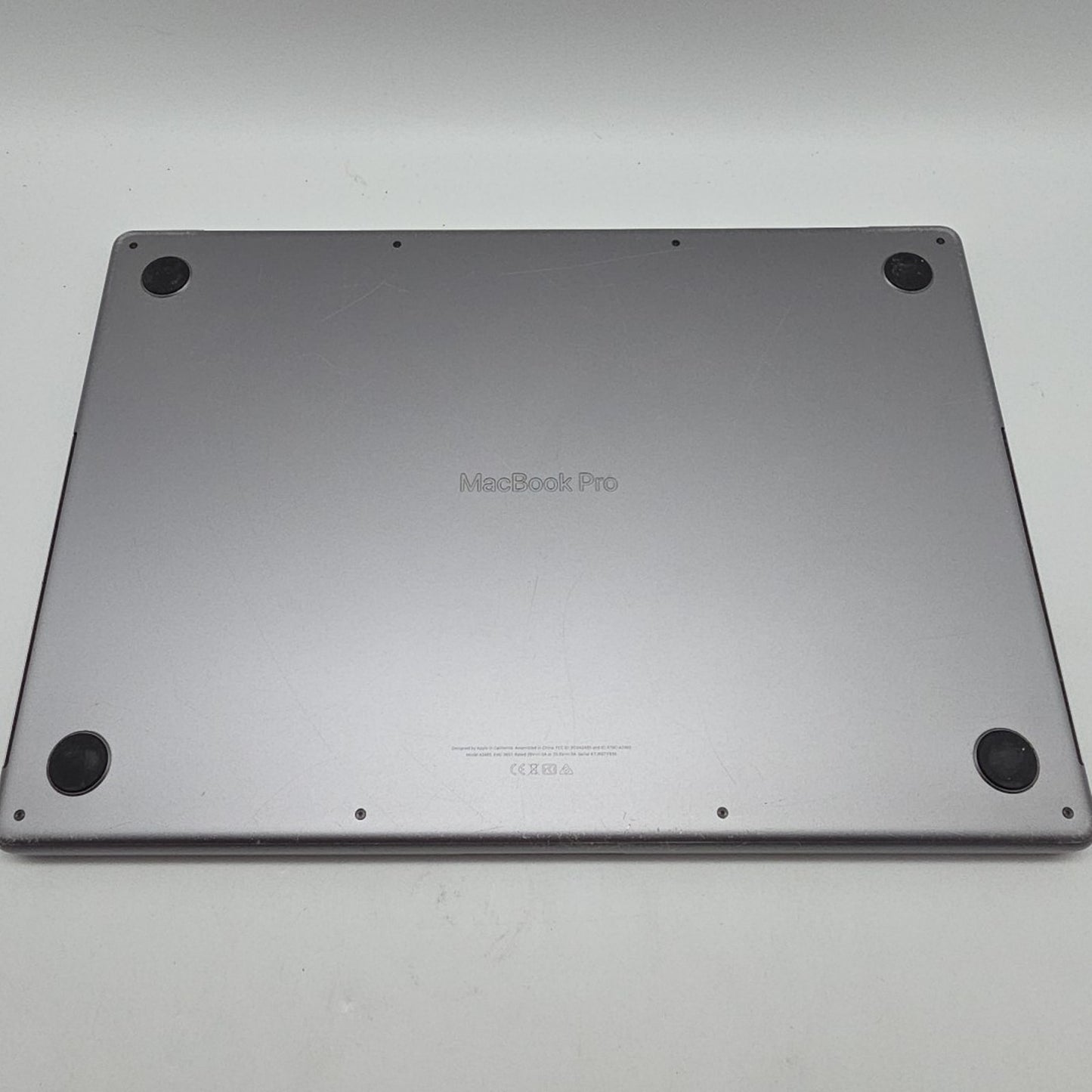 2021 Apple MacBook Pro 16" M1 Pro 10-CPU 16-GPU 16GB RAM 512GB SSD Gray L204