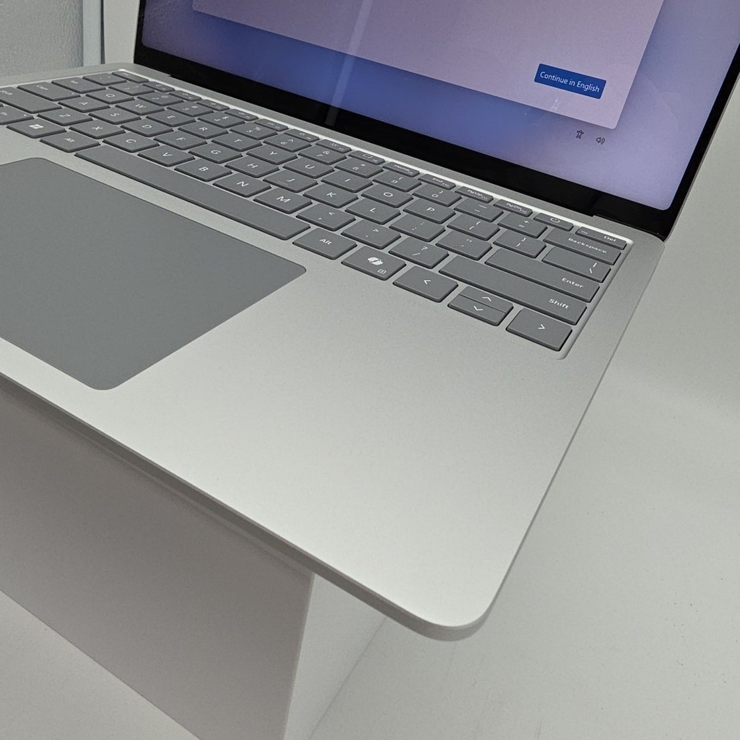 Microsoft Surface Laptop Copilot+ PC 13.8 Touchscreen Snapdragon X Plus 16GB L73