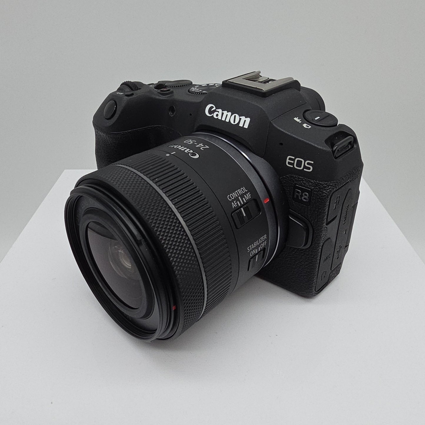 Canon EOS R8 Mirrorless Camera with RF 24-50mm f/4.5-6.3 IS STM SN 5992