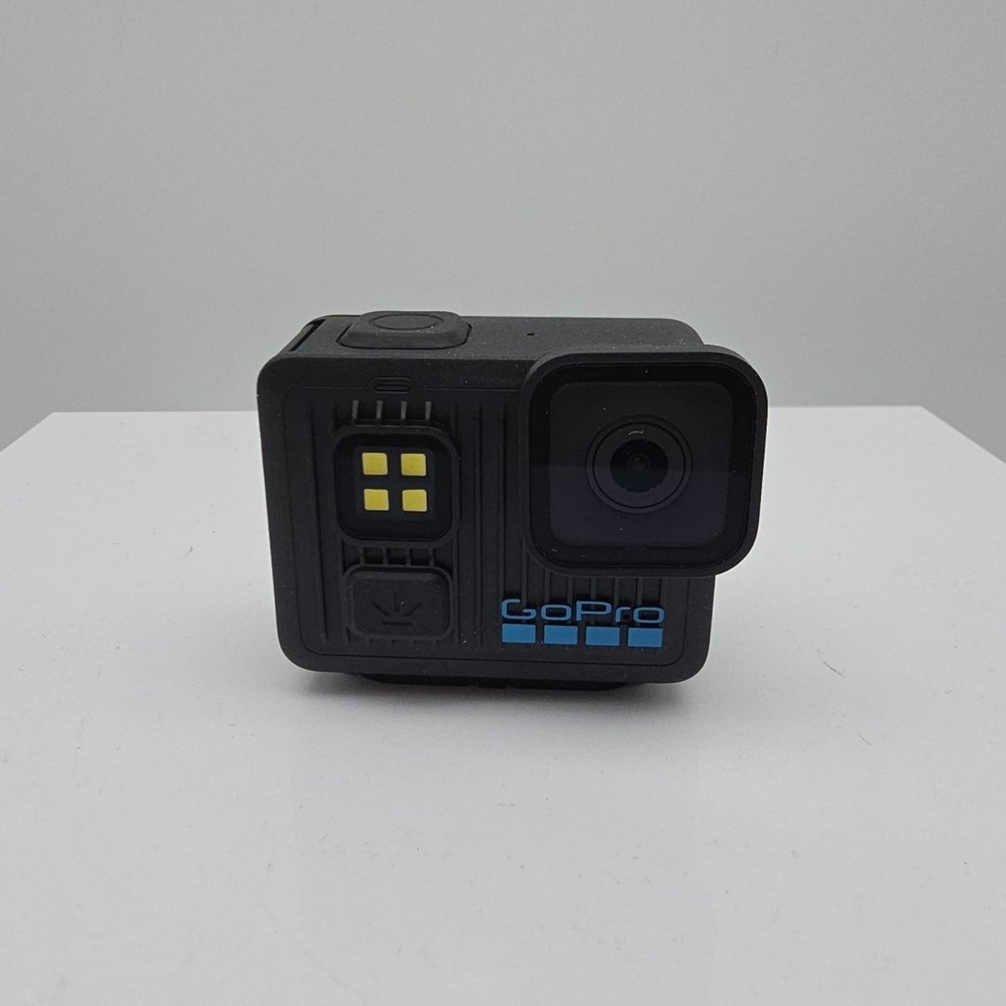 GoPro - HERO LIT Action Camera - Black CHDHF-132-AT