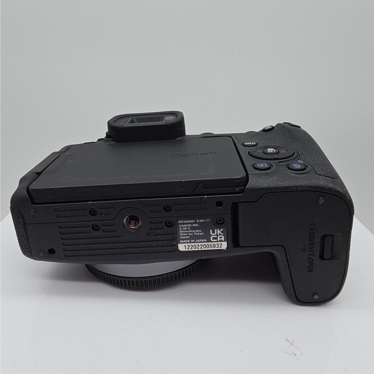 Canon EOS R8 Mirrorless Camera with RF 24-50mm f/4.5-6.3 IS STM SN5932