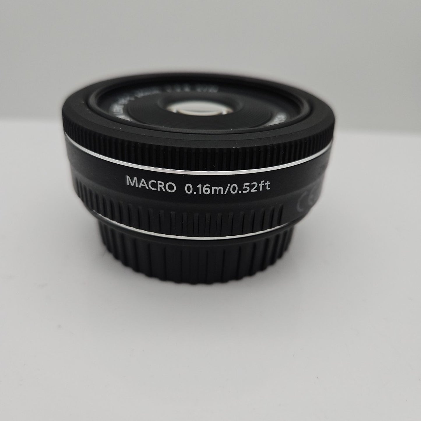 Canon EF-S 24mm f/2.8 STM Lens