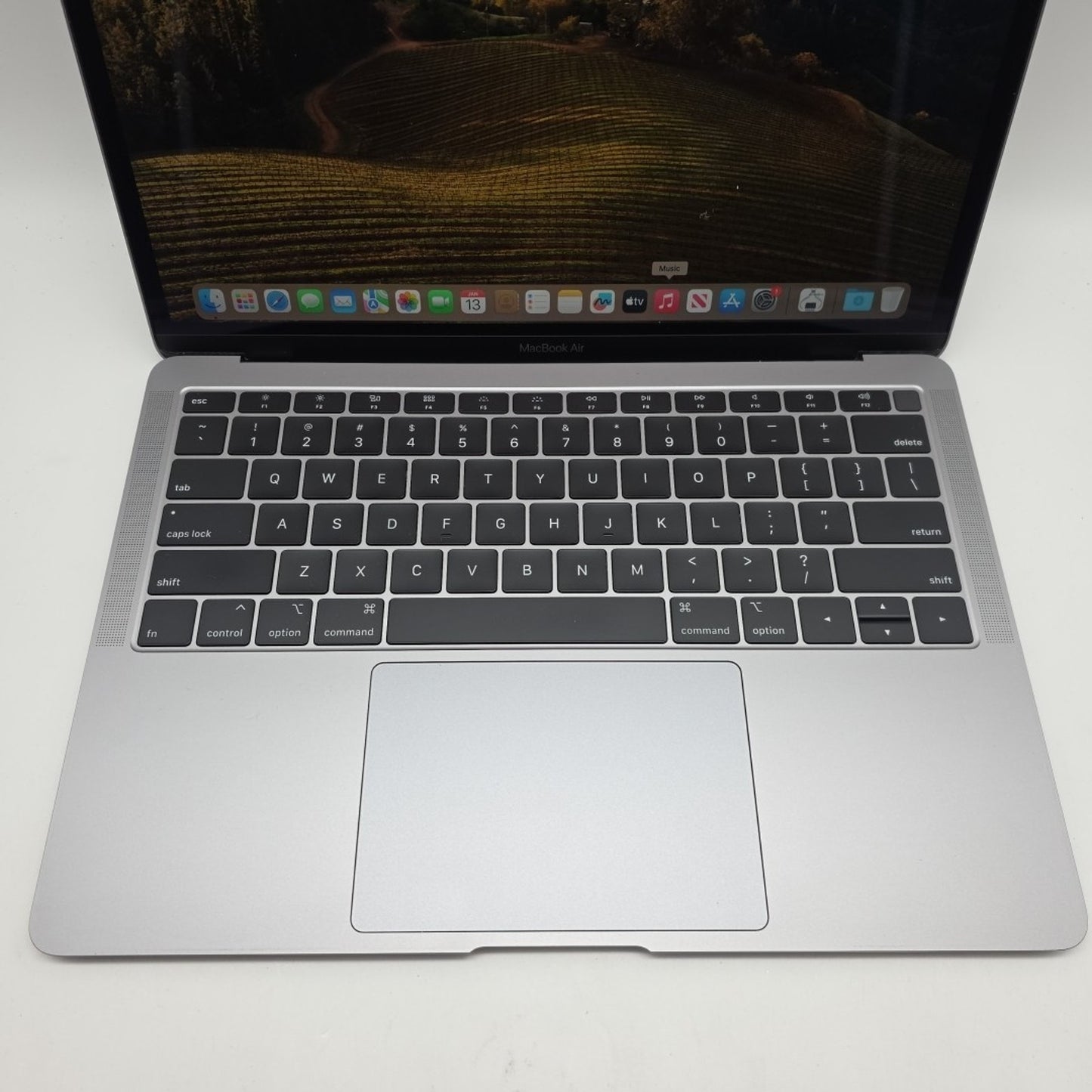 2019 Apple MacBook Air A1932 13 Core i5 8GB 256GB Gray L195