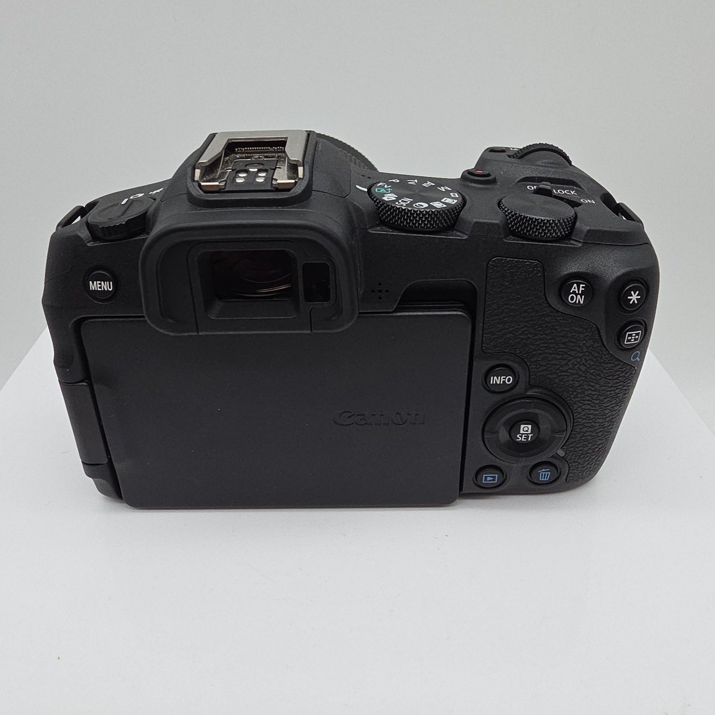 Canon EOS R8 Mirrorless Camera with RF 24-50mm f/4.5-6.3 IS STM SN 5992