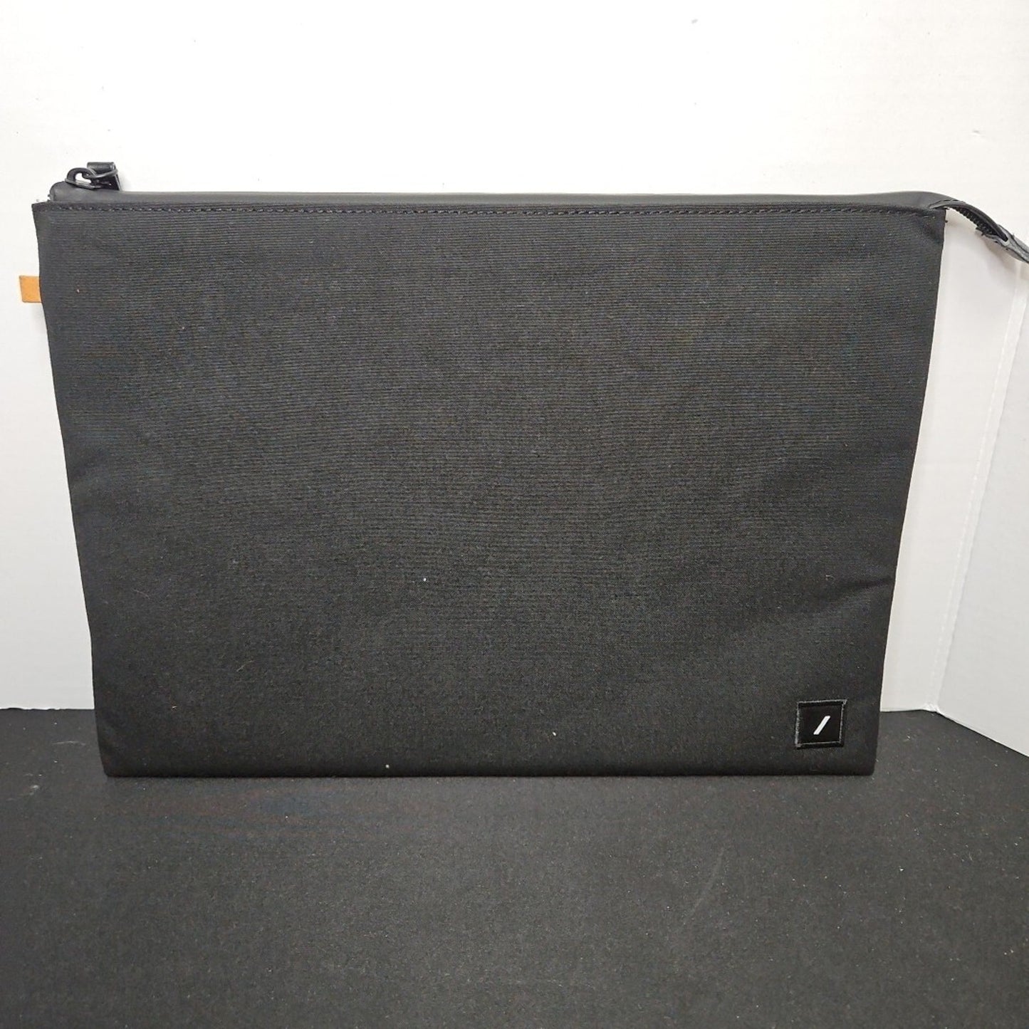 Native Union - Stow Lite Sleeve for 14" Macbook - Black