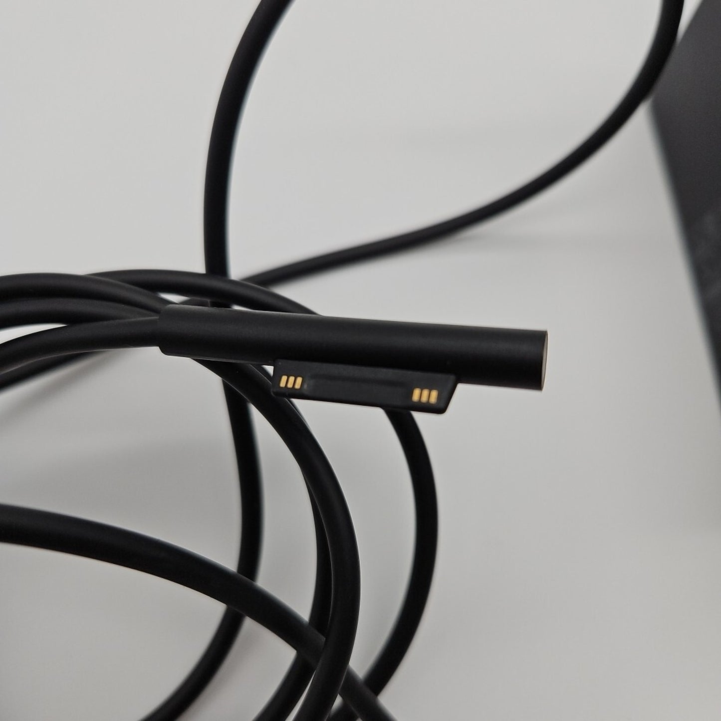 Microsoft - Surface 65W Power Supply - Black