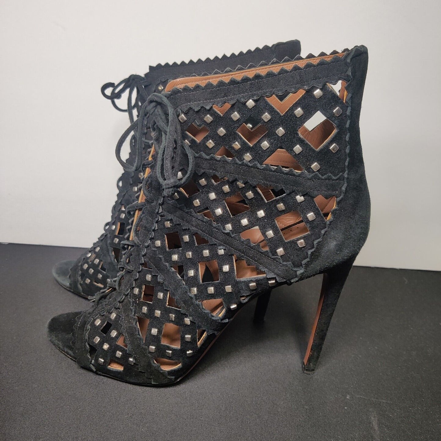 Alaia 40.5 Black Studded Caged Lace Up Bootie Suede