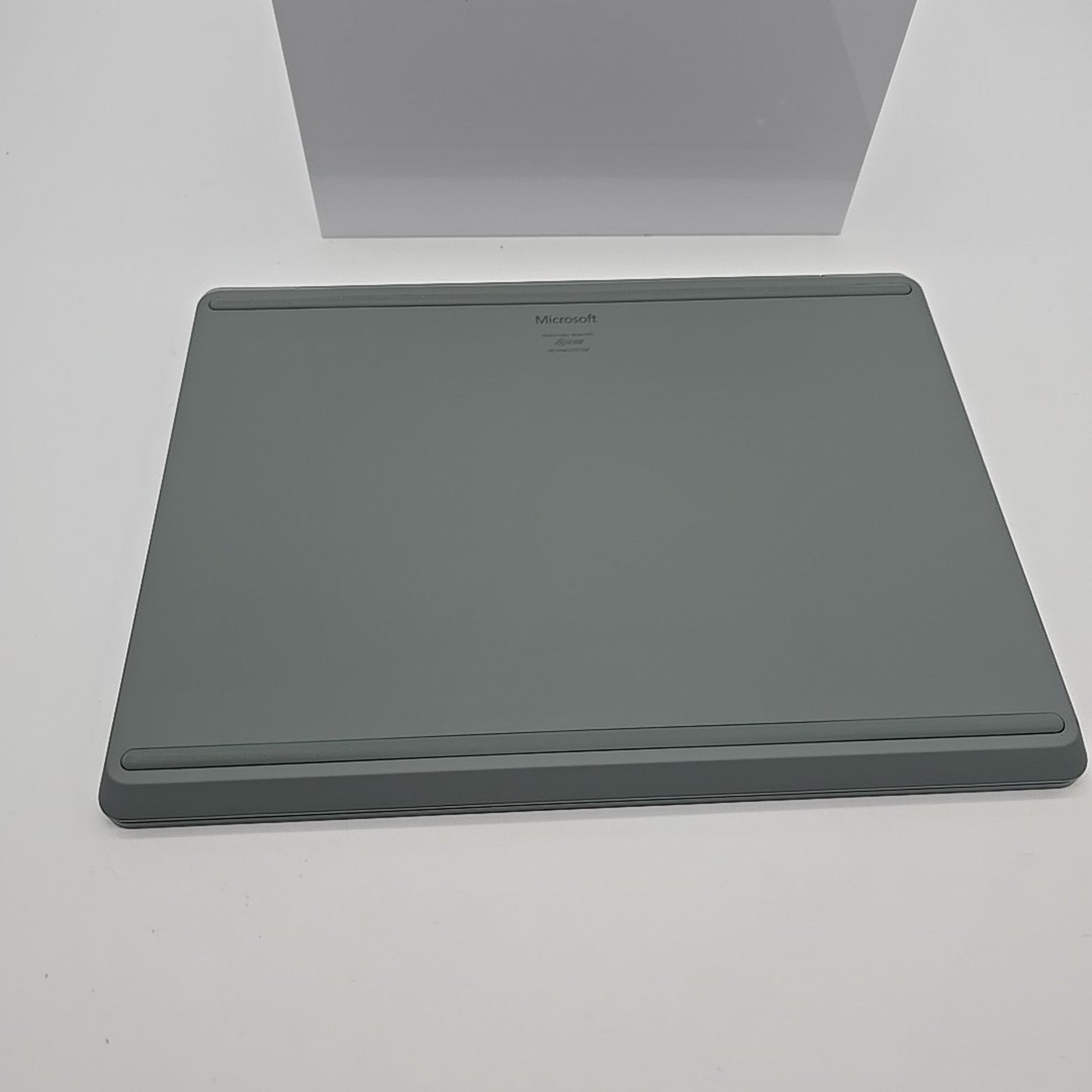 Microsoft Surface Laptop Go 3 12.4" Intel Core i5-1235U 8GB 256GB SSD Sage L53