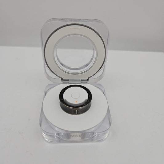 Samsung Galaxy Ring Titanium Black SM-Q508 Smart Ring Bluetooth Size 8 SCRATCHED