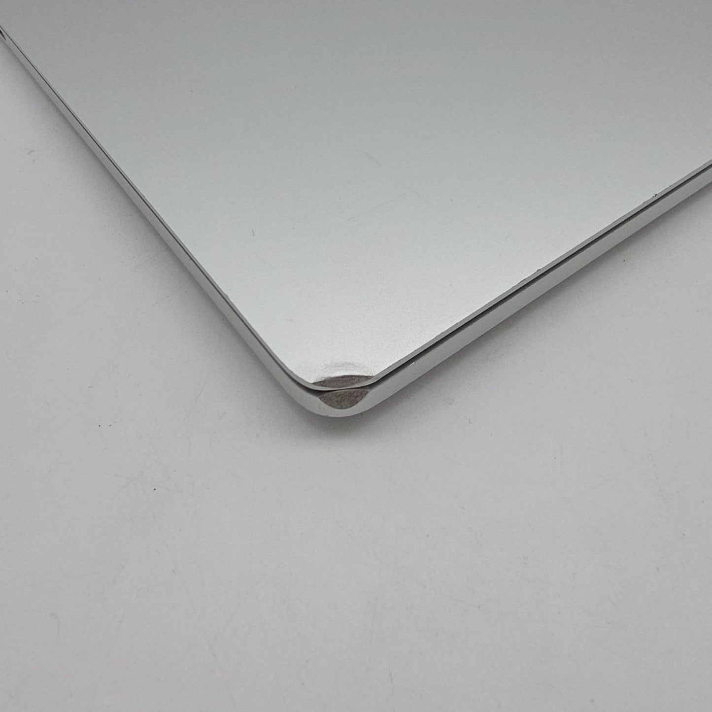 2022 Apple MacBook Pro 13.3" M2 8C 10CGPU 8GB 256GB MNEP3LL/A Silver A2338 L182