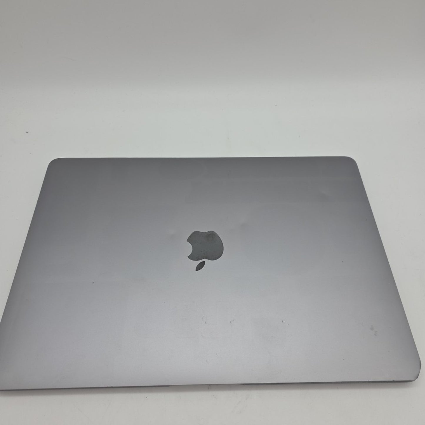 Apple MacBook Air 13” 2020 A2337 M1 Chip 8GB RAM 256GB SSD Space Gray L191