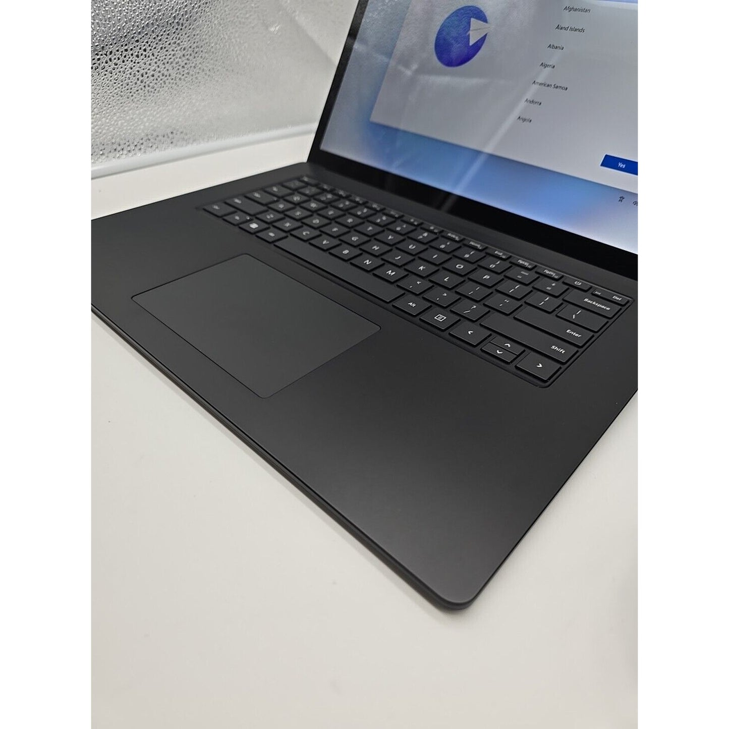 Microsoft Surface Laptop 4 Intel i7 11th Gen 512GB 8GB RAM 1979 - Black [G]