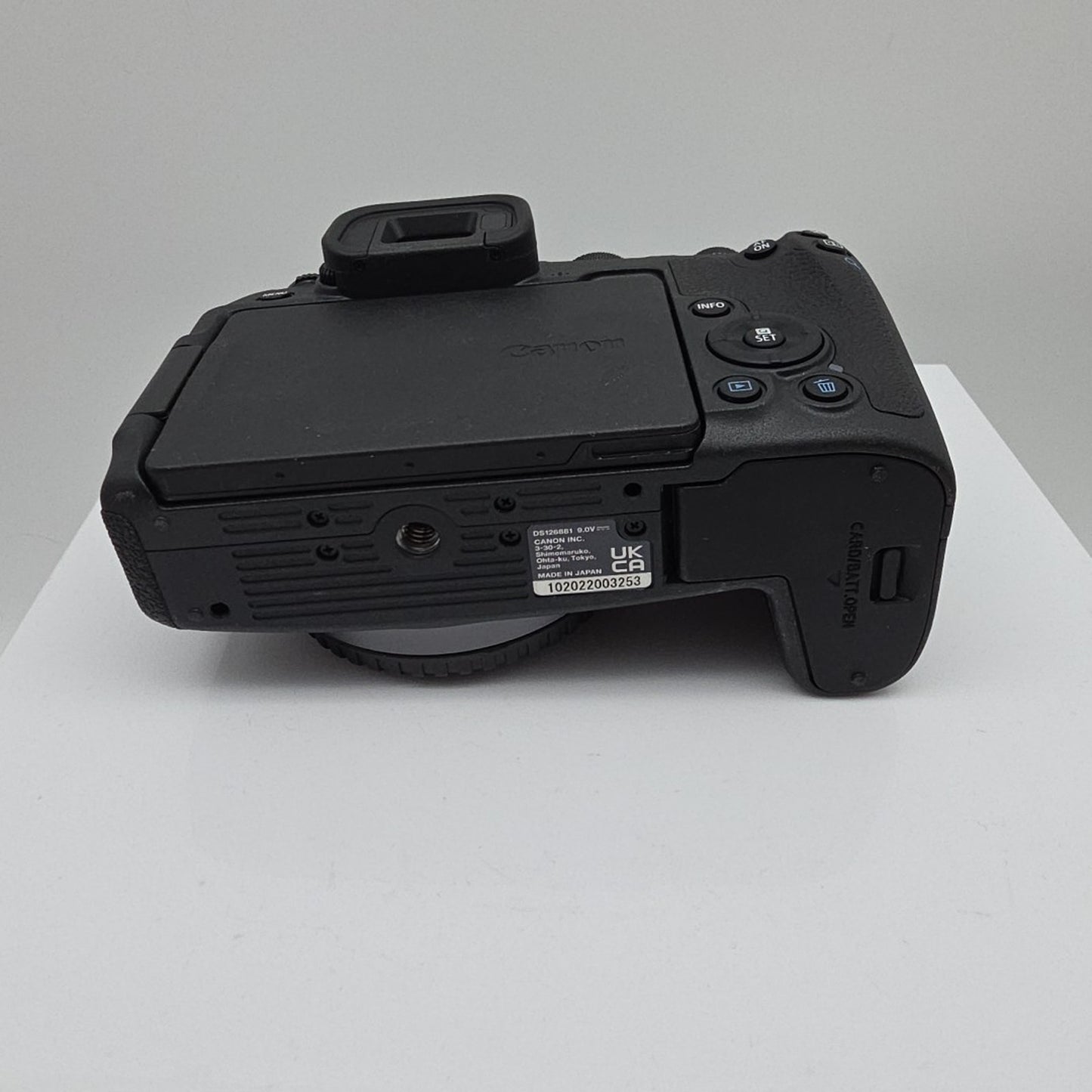 Canon EOS R8 24.2 MP Mirrorless Camera Kit DEFECT- ERROR 70 NO SCREEN