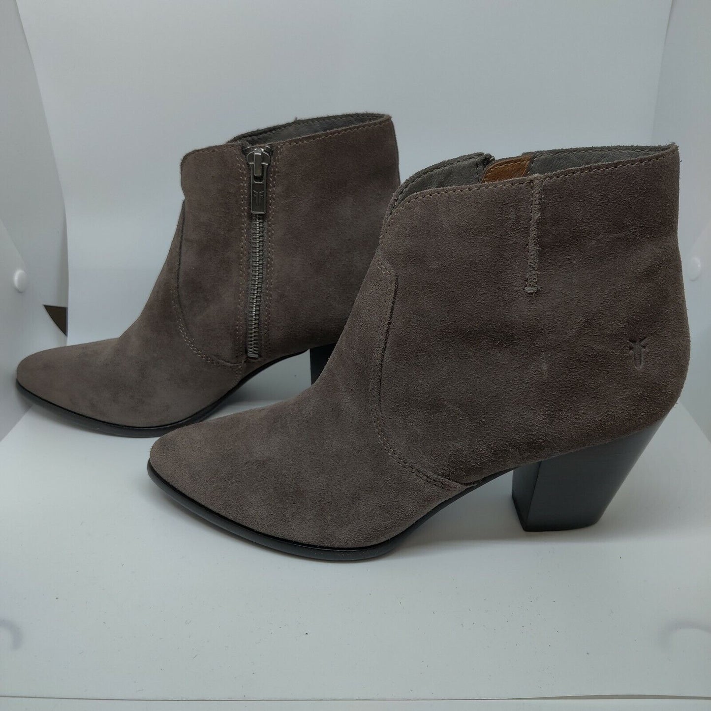 Frye Ankle Boot Bootie Size 7.5 Gray Tan Suede Leather Pointed Toe Heeled