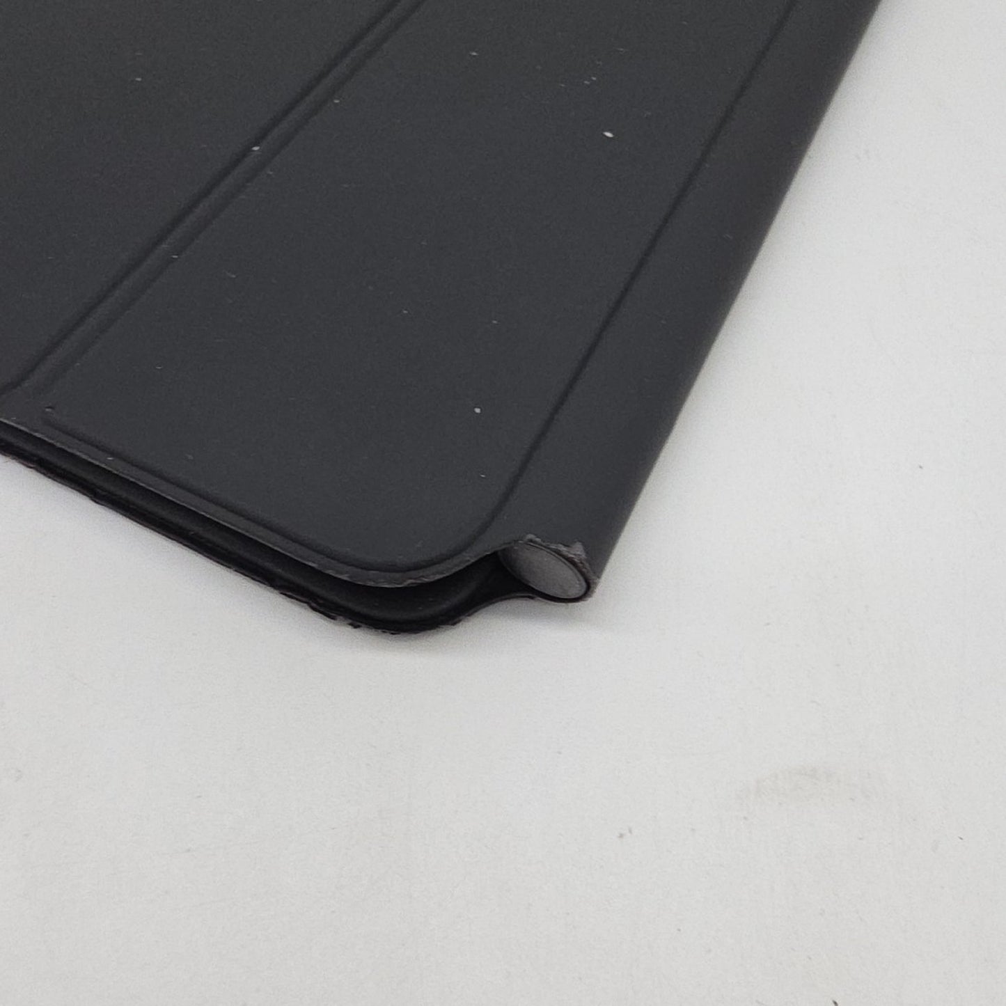 Apple Magic Keyboard for iPad Air and iPad Pro 11-inch A2261 PEELING EDGES