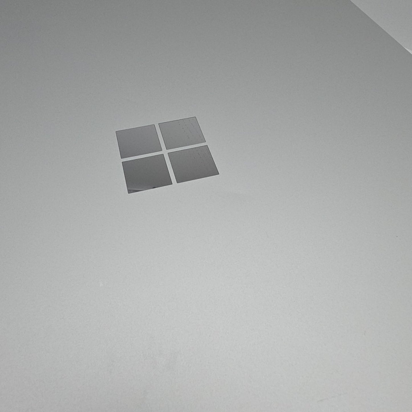 Microsoft Surface Laptop 7 – 15" Touch – Snapdragon X Elite – 16GB RAM-512GB L85