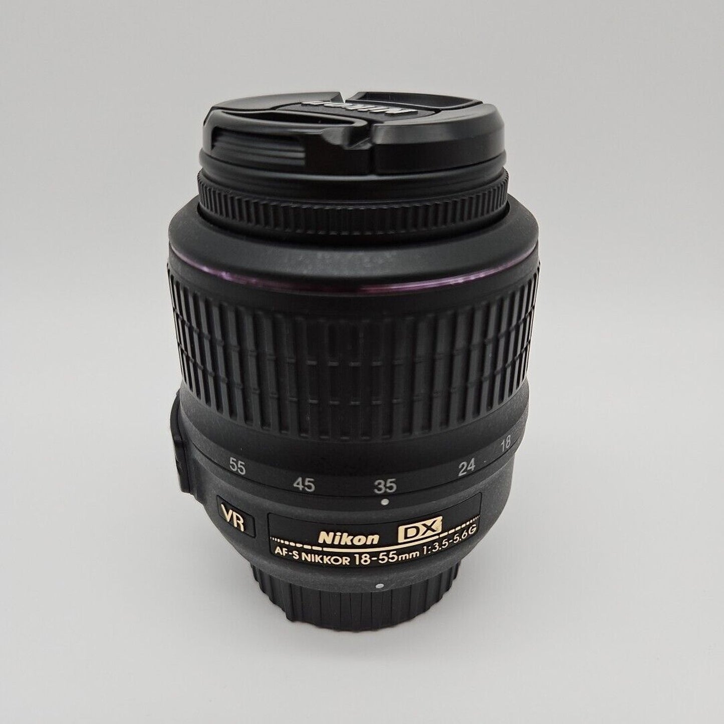 Nikon AF-S DX NIKKOR 18-55mm f/3.5-5.6G VR Standard Zoom Lens F Mount