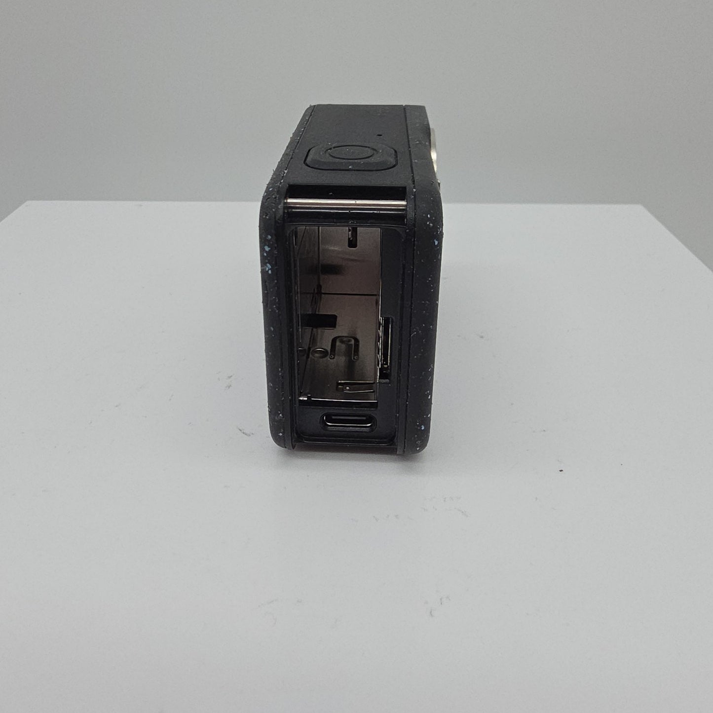 GoPro HERO12 Black – Camera Only MISSING LENS COVER AND DOOR