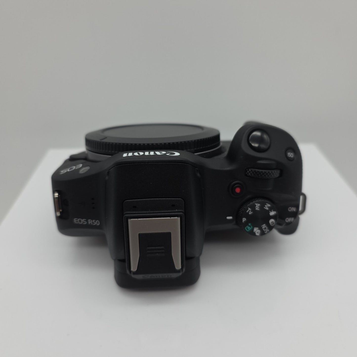 Canon EOS R50 Mirrorless Camera SCREEN ISSUE
