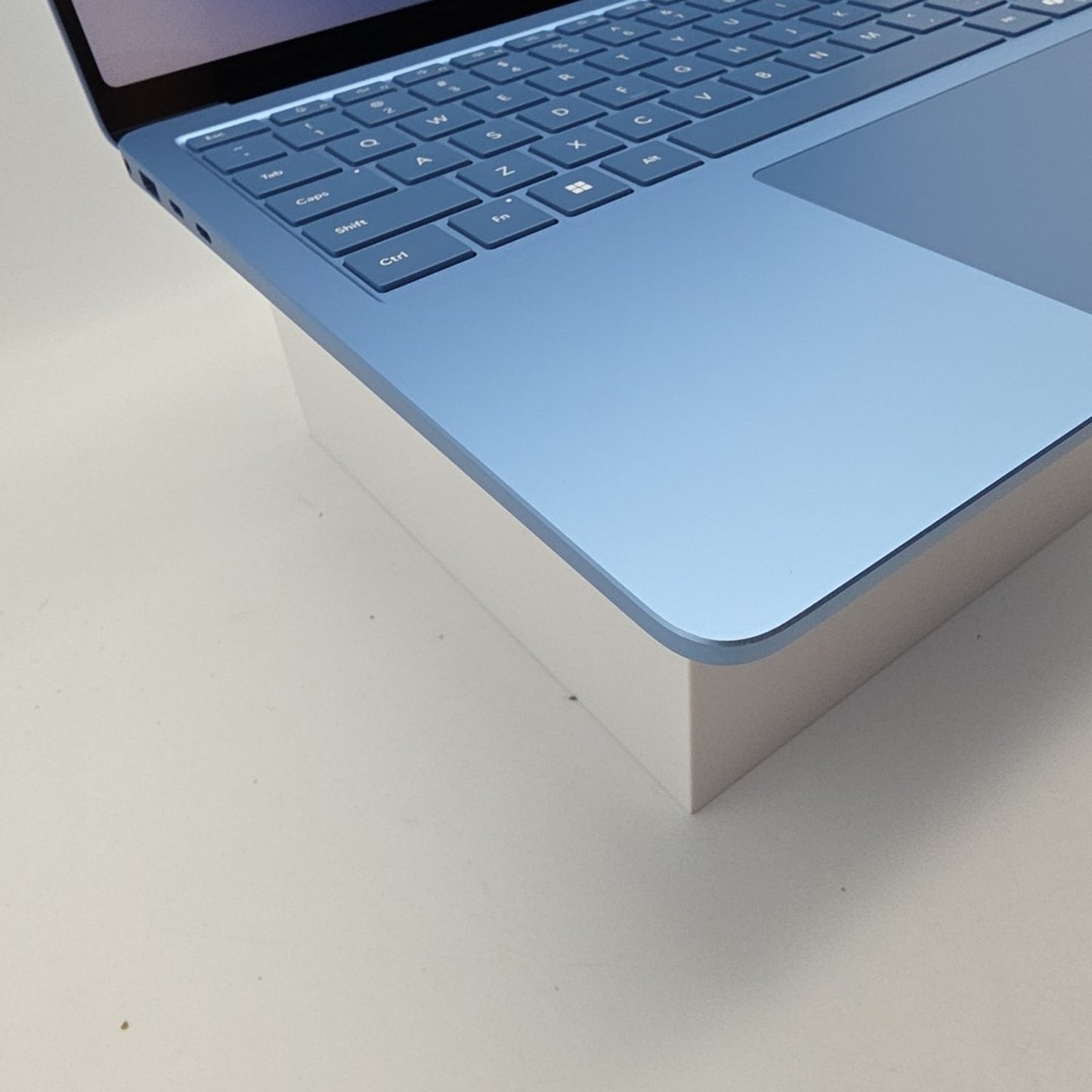 Microsoft Surface Laptop 7 13 2K TOUCH Snapdragon X Elite 3.4GHz 16GB 512GB L76