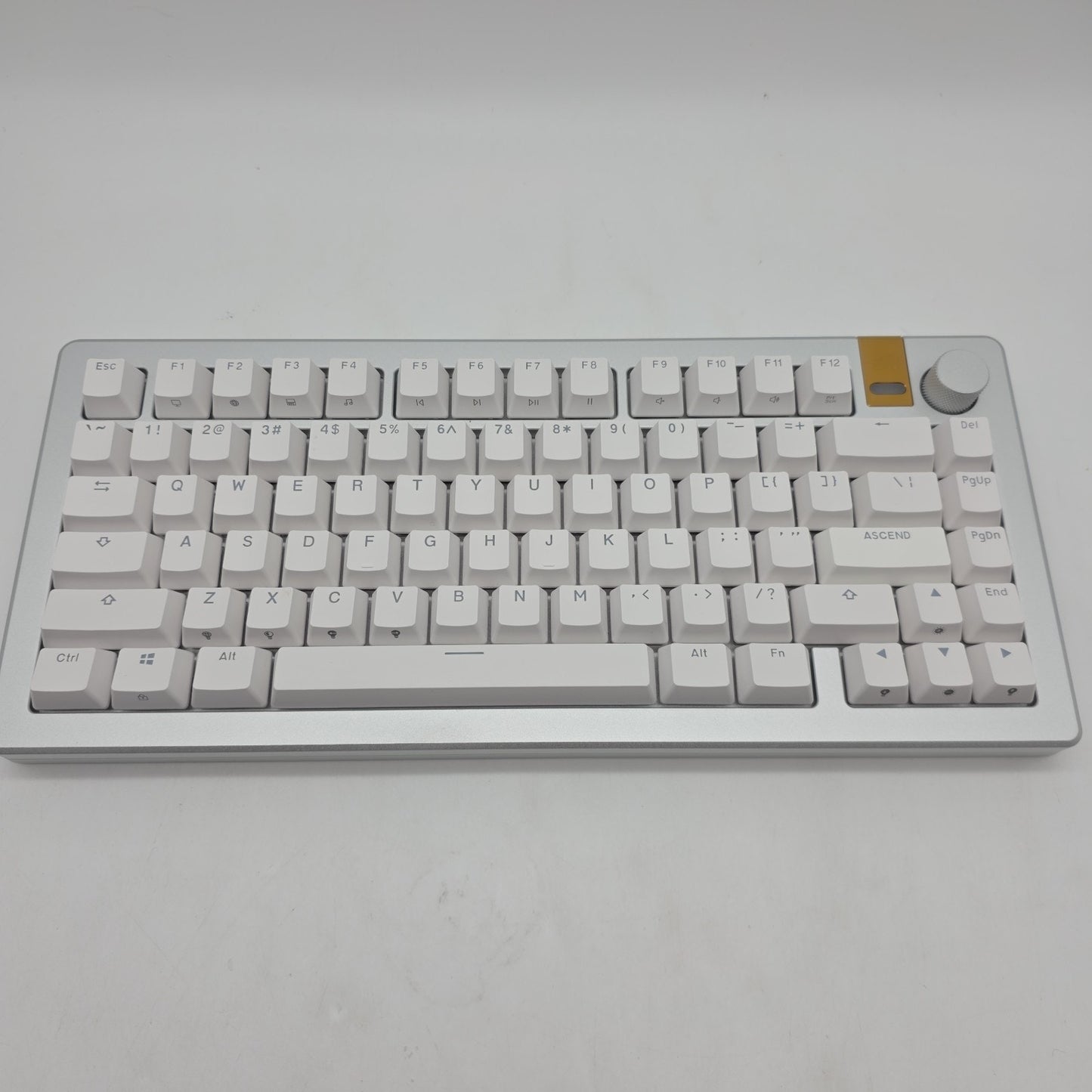 Glorious GMMK 3 PRO HE 75% Wireless Gaming Keyboard - Silver, Hall-Effect Switch