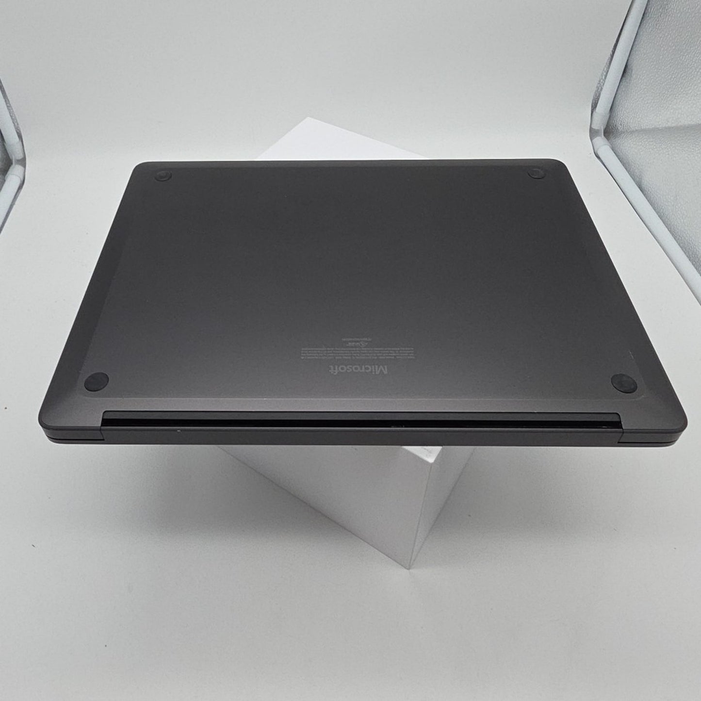 Microsoft Surface Laptop 7th. E Copilot S dragon X Plus 16GB 512GB 13.8 L86
