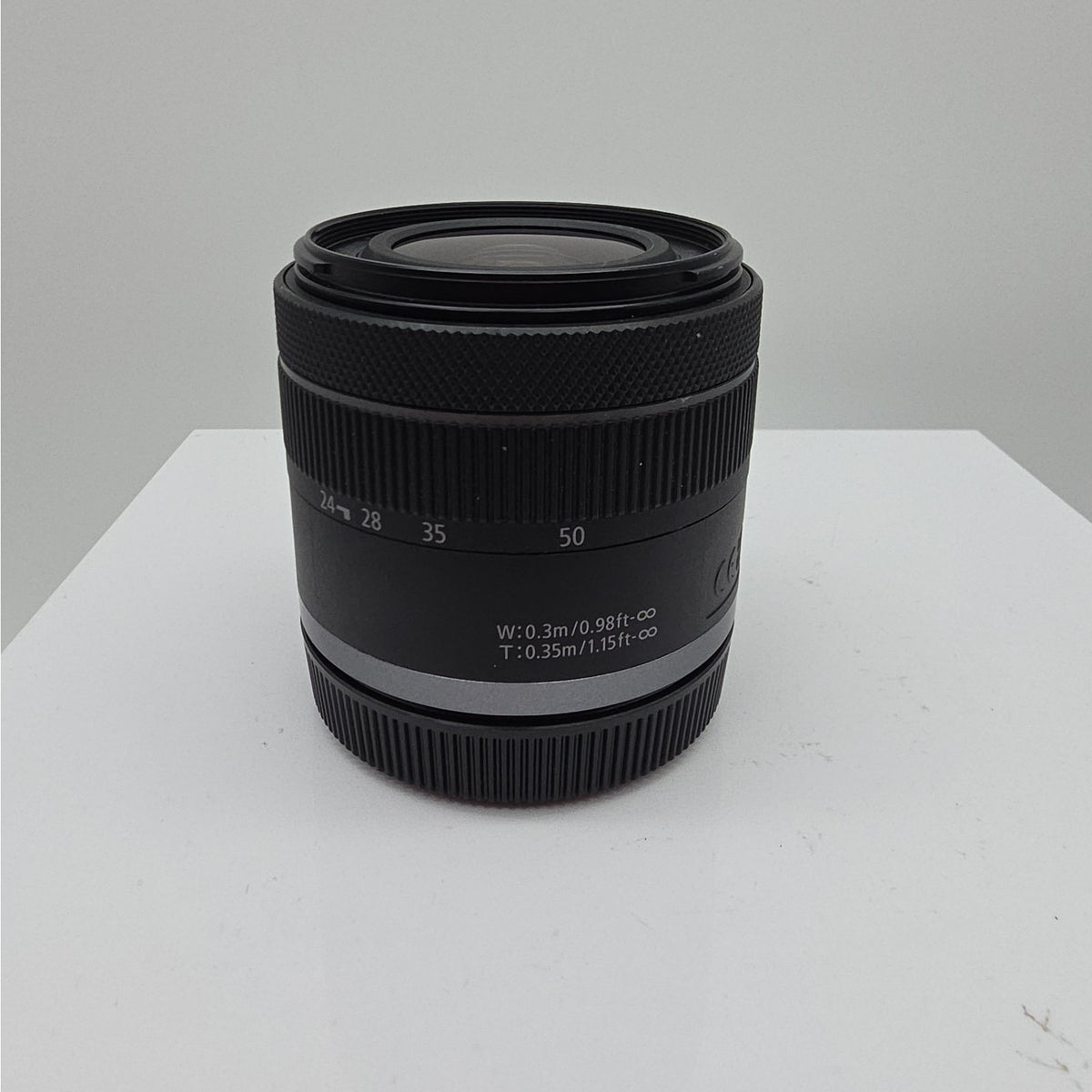 Canon EOS R8 Mirrorless Camera with RF 24-50mm f/4.5-6.3 IS STM SN5932