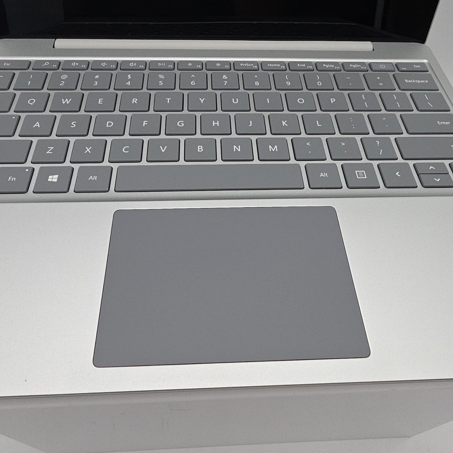 Microsoft Surface Laptop Go-1943-Intel i5-8GB RAM 256GB PLATINUM L95