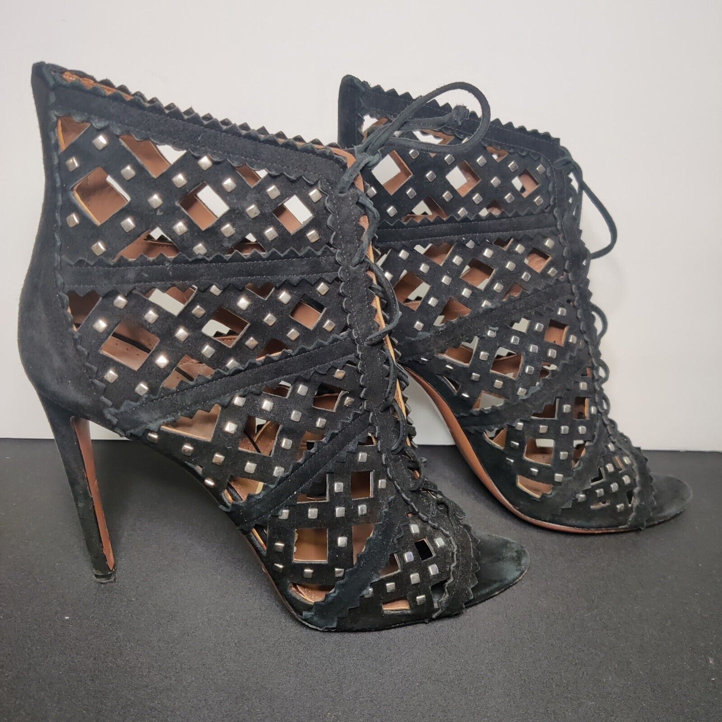 Alaia 40.5 Black Studded Caged Lace Up Bootie Suede