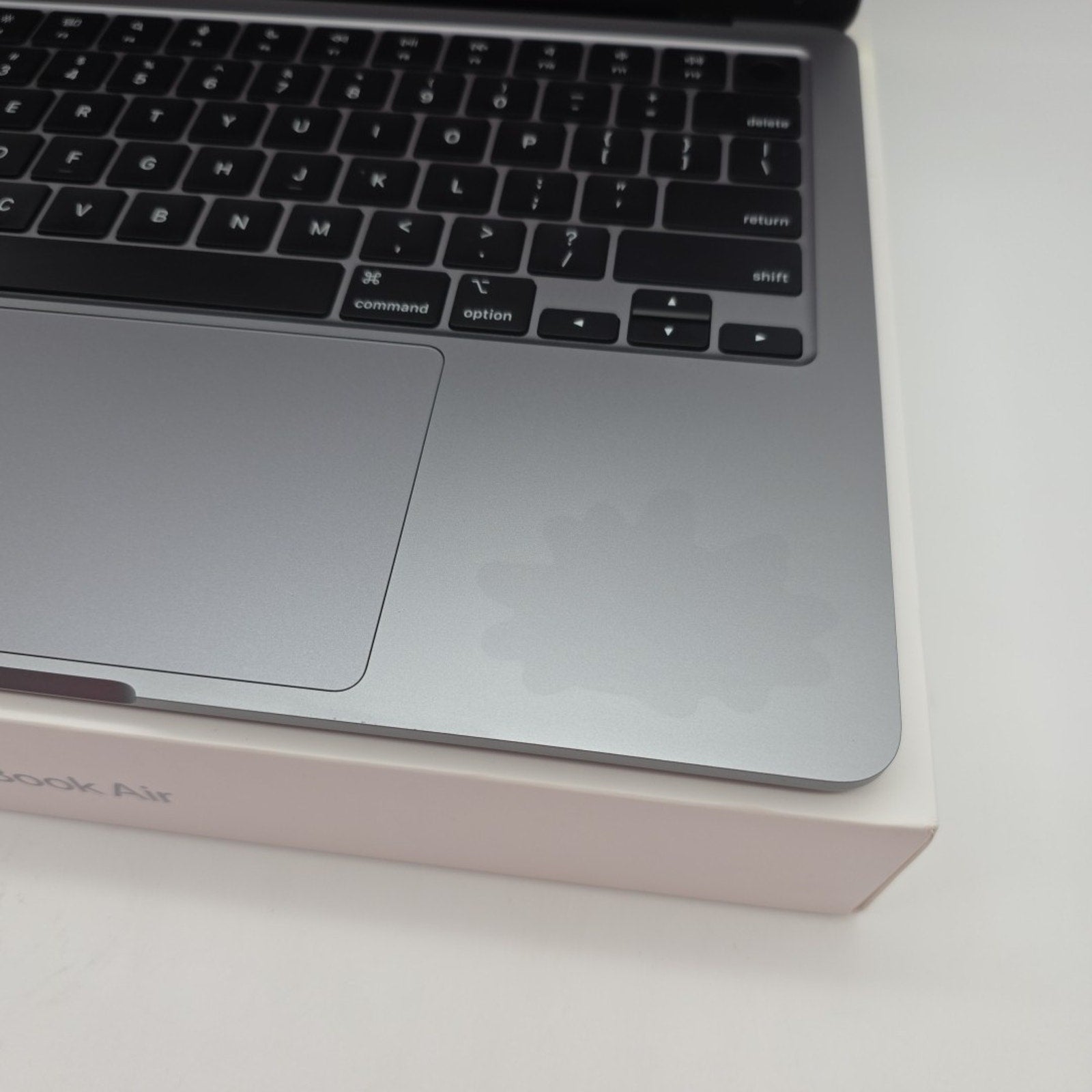 Apple Macbook Air M2 2022 13.6