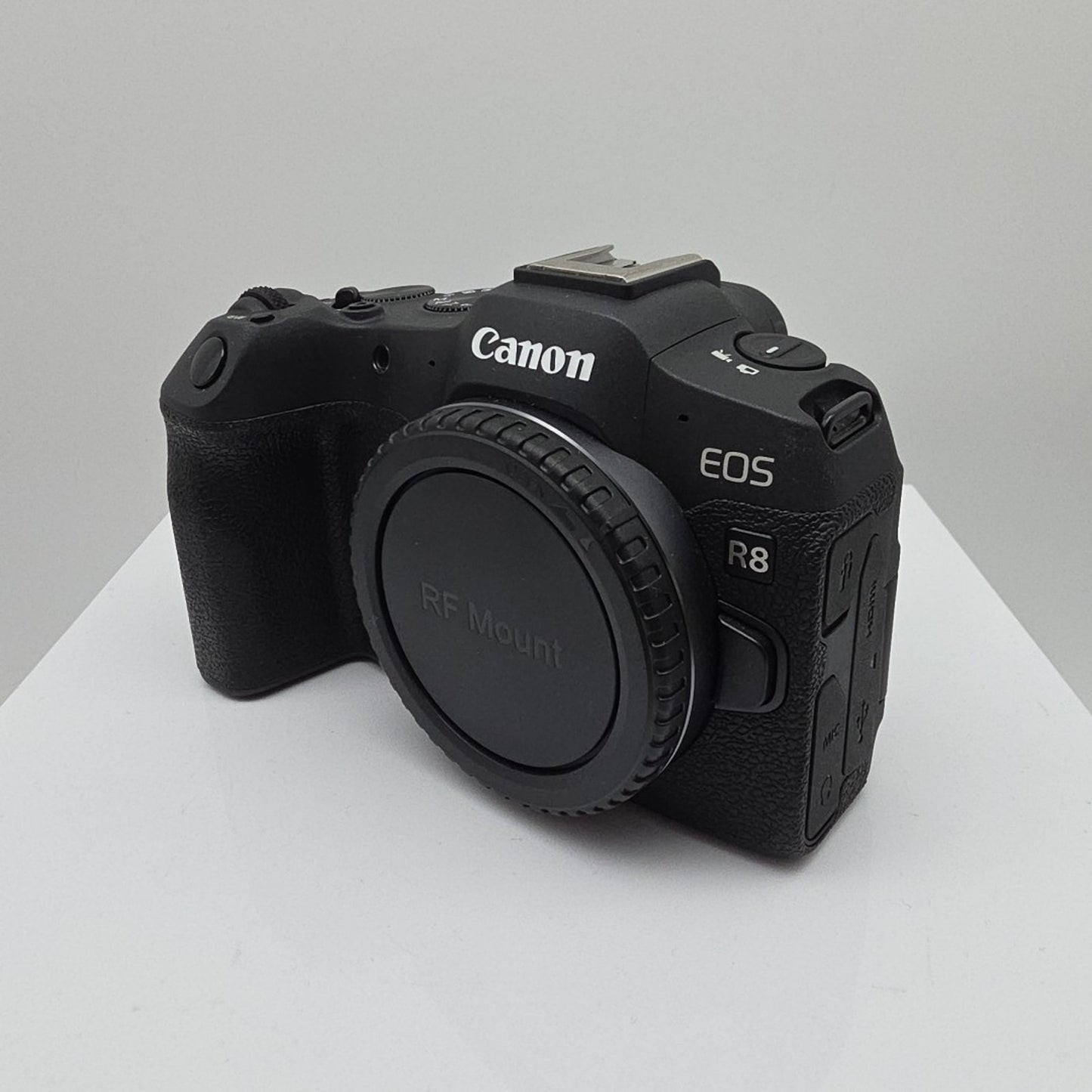 Canon EOS R8 24.2 MP Mirrorless Camera Kit DEFECT- ERROR 70 NO SCREEN