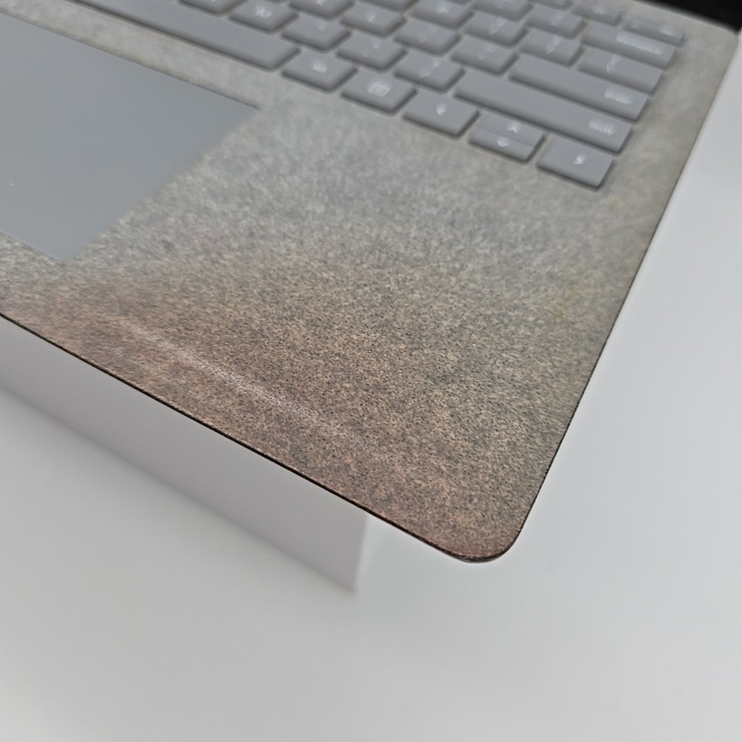 Microsoft Surface Laptop i7-7660U/8GB/256GB Platinum L5