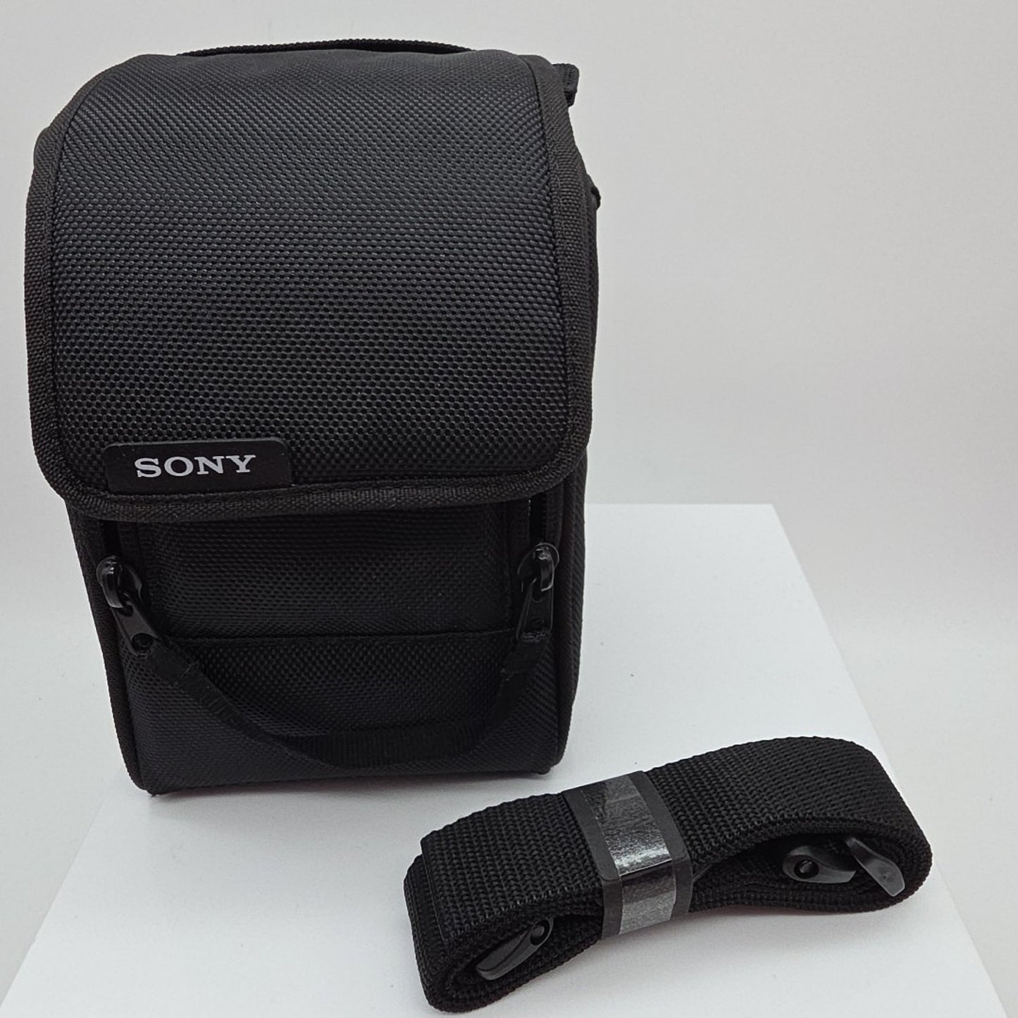 Sony LCS-FEA Soft Lens Case
