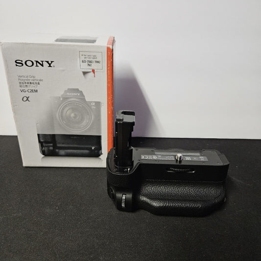 Sony VG-C2EM Vertical Grip for α7R II, α7S II, α7 II - Black