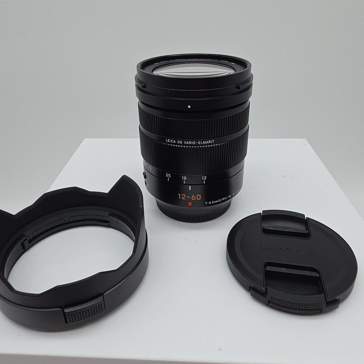 Panasonic Leica DG Vario-Elmarit 12-60mm f/2.8-4.0 ASPH Power O.I.S. SN 1523