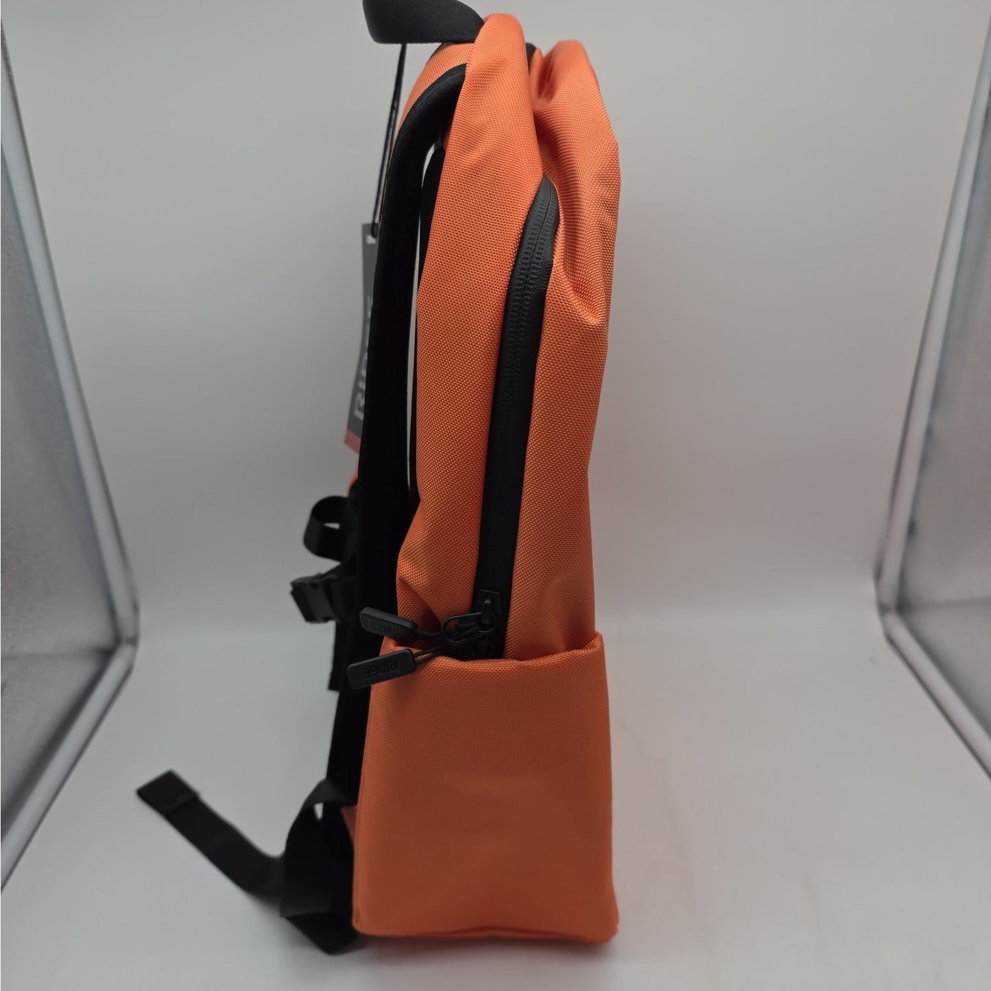 The Ridge Wallet - Commuter Backpack - Basecamp - Orange 18L T0375