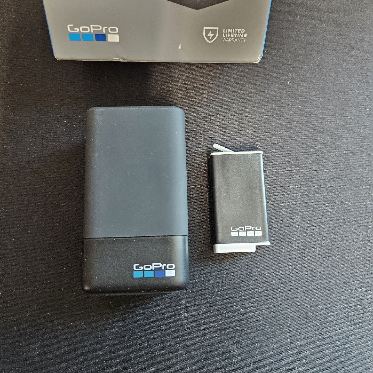 GoPro MAX Dual Battery Charger + Enduro Battery ACDBD-001