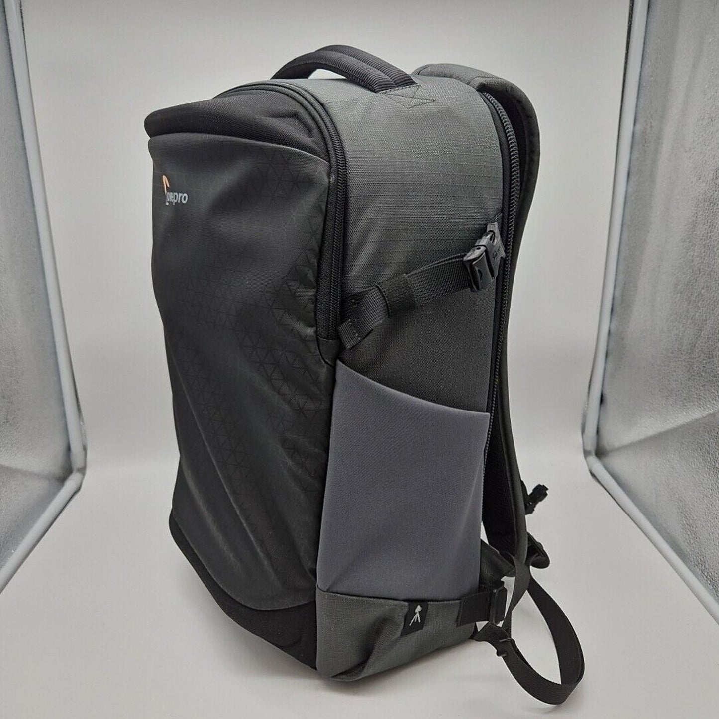 Lowepro - Flipside BP 300 AW III Backpack - Charcoal