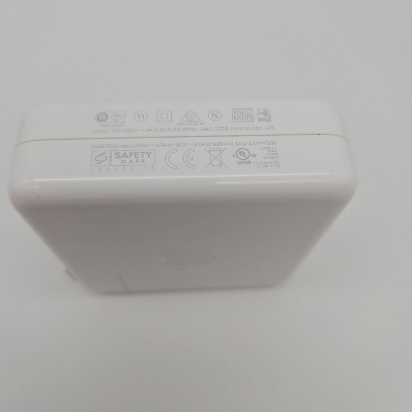Apple 96W USB C Power Adapter A2166