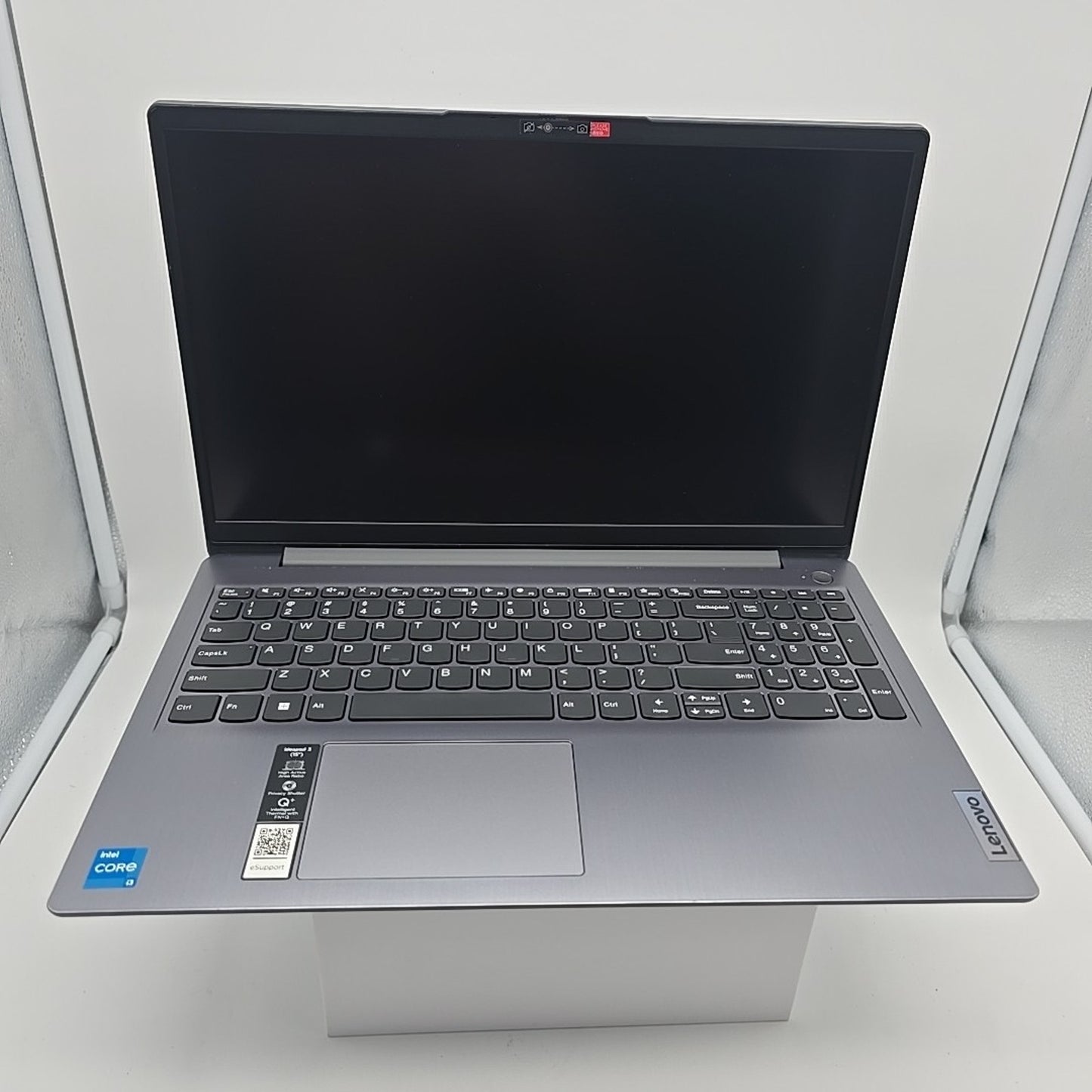 Lenovo IdeaPad 3i 15.6" Touchscreen FHD Core 5 8GB 512 GB SSD W11 L71