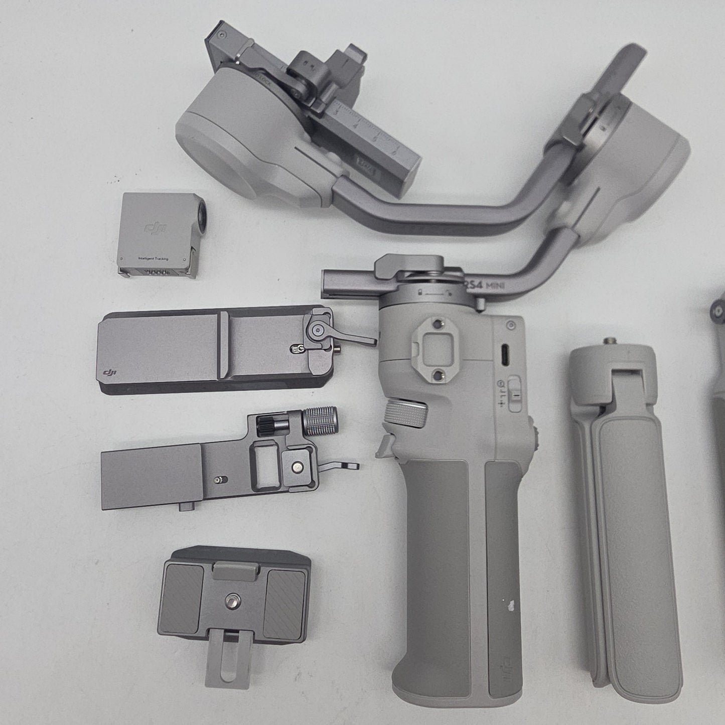 DJI RS 4 Mini Combo 3-Axis Gimbal Stabilizer - Gray CP.RN.00000443.01 NO CABLES