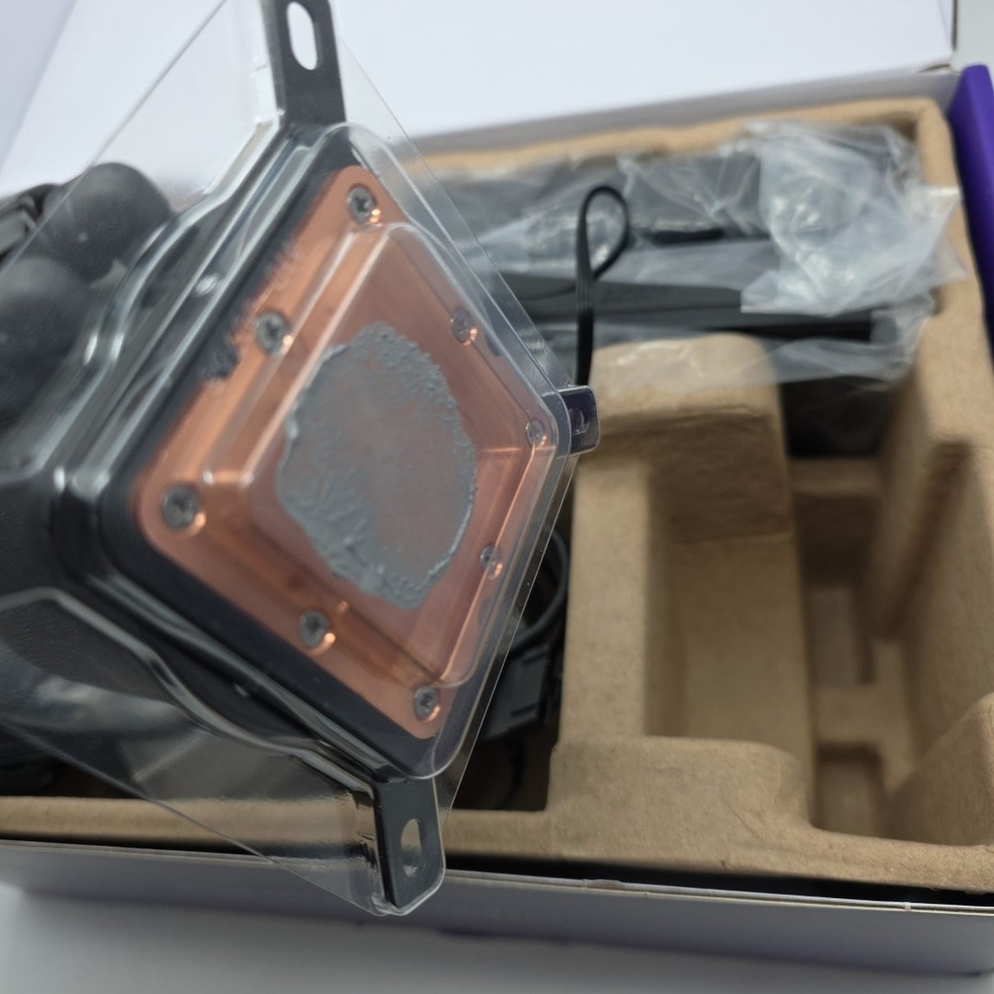Kraken Plus 240 – AIO CPU Liquid Cooler – 240mm Radiator – 2 x F120P READ