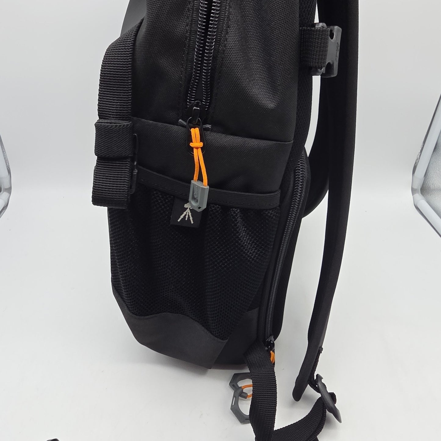 Lowepro Adventura Go BP 150 Backpack 11 Liter Black