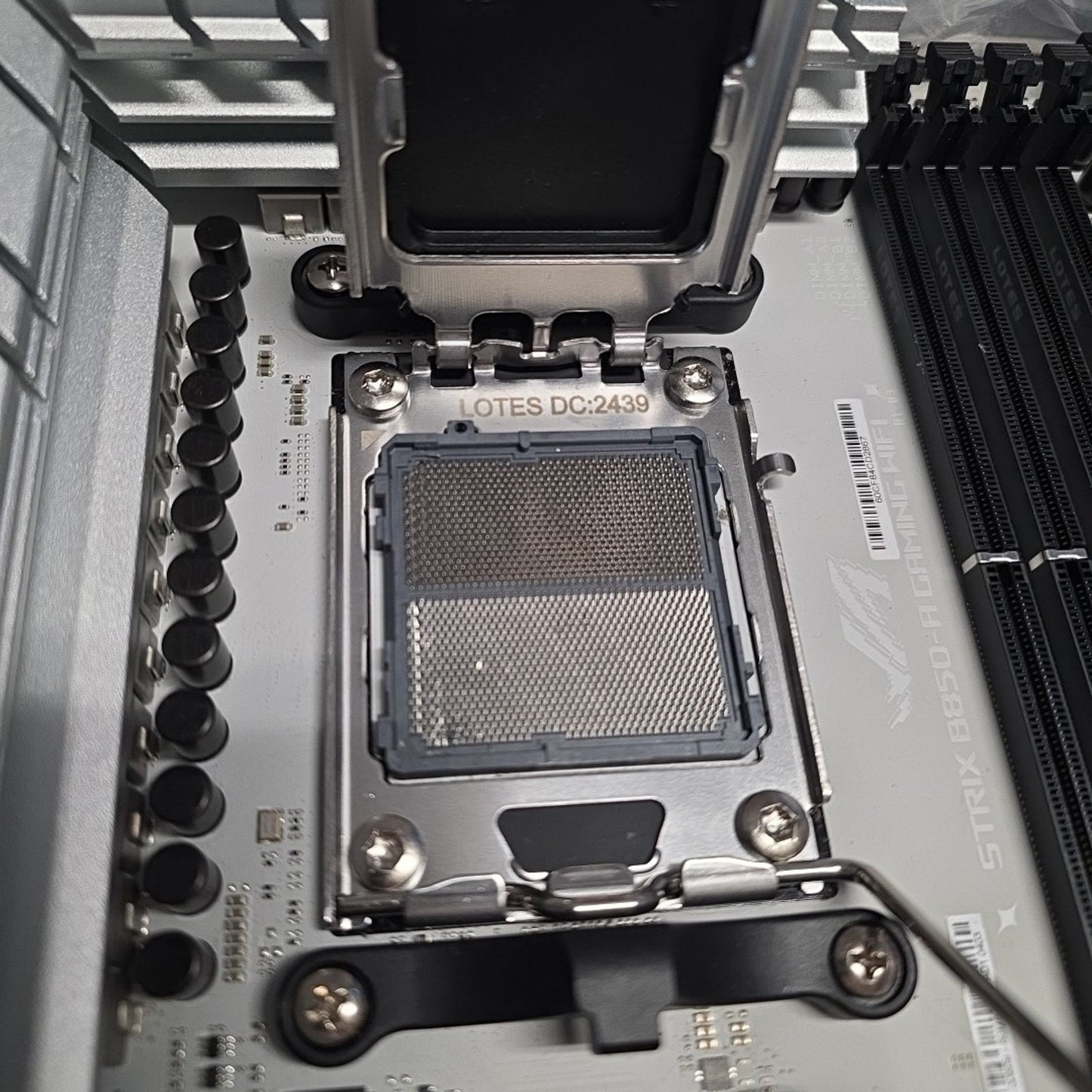 *PARTS/REPAIR* ASUS ROG STRIX B850-A Gaming WiFi AMD AM5 B850 ATX MOTHERBOARD