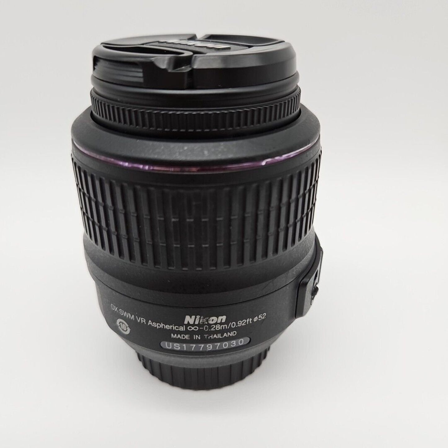 Nikon AF-S DX NIKKOR 18-55mm f/3.5-5.6G VR Standard Zoom Lens F Mount