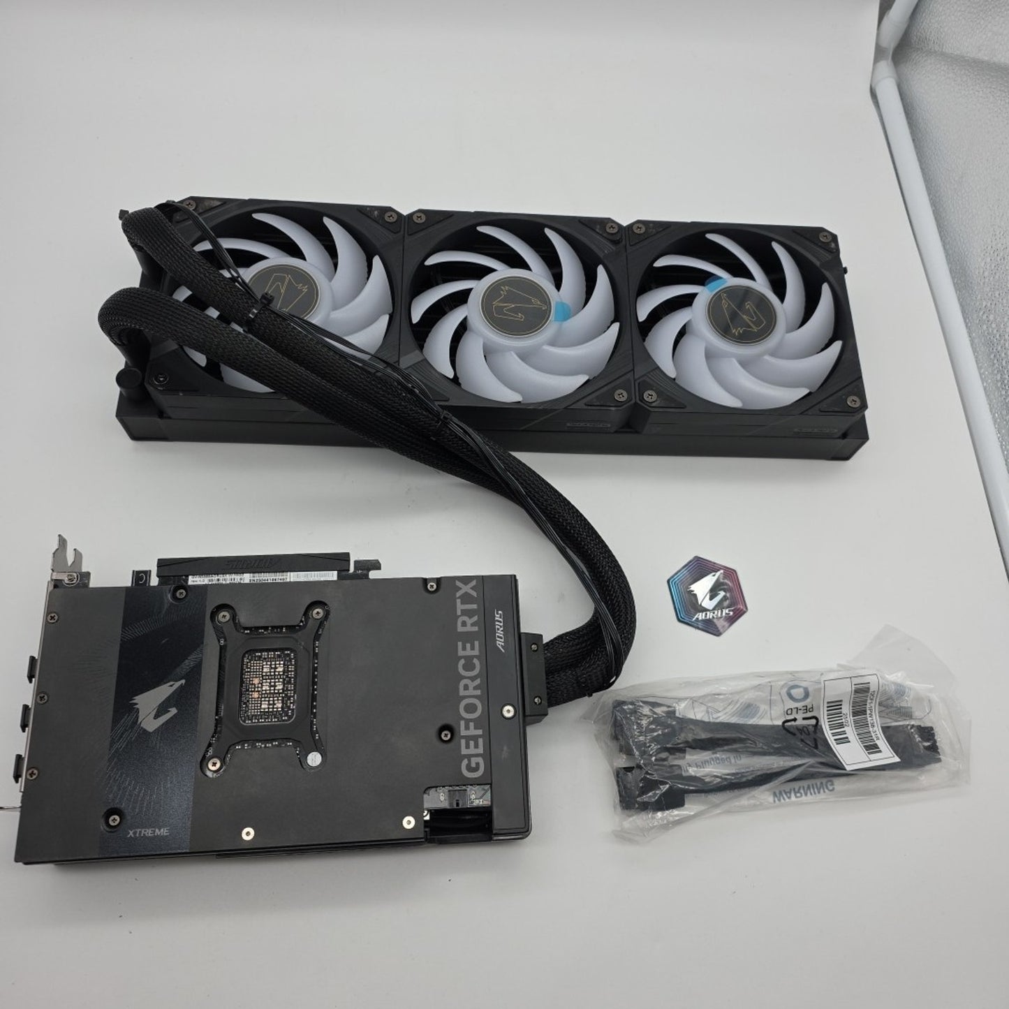 Gigabyte GeForce RTX 5080 Aorus Xtreme Waterforce AIO Liquid Cooled 16GB GDDR7