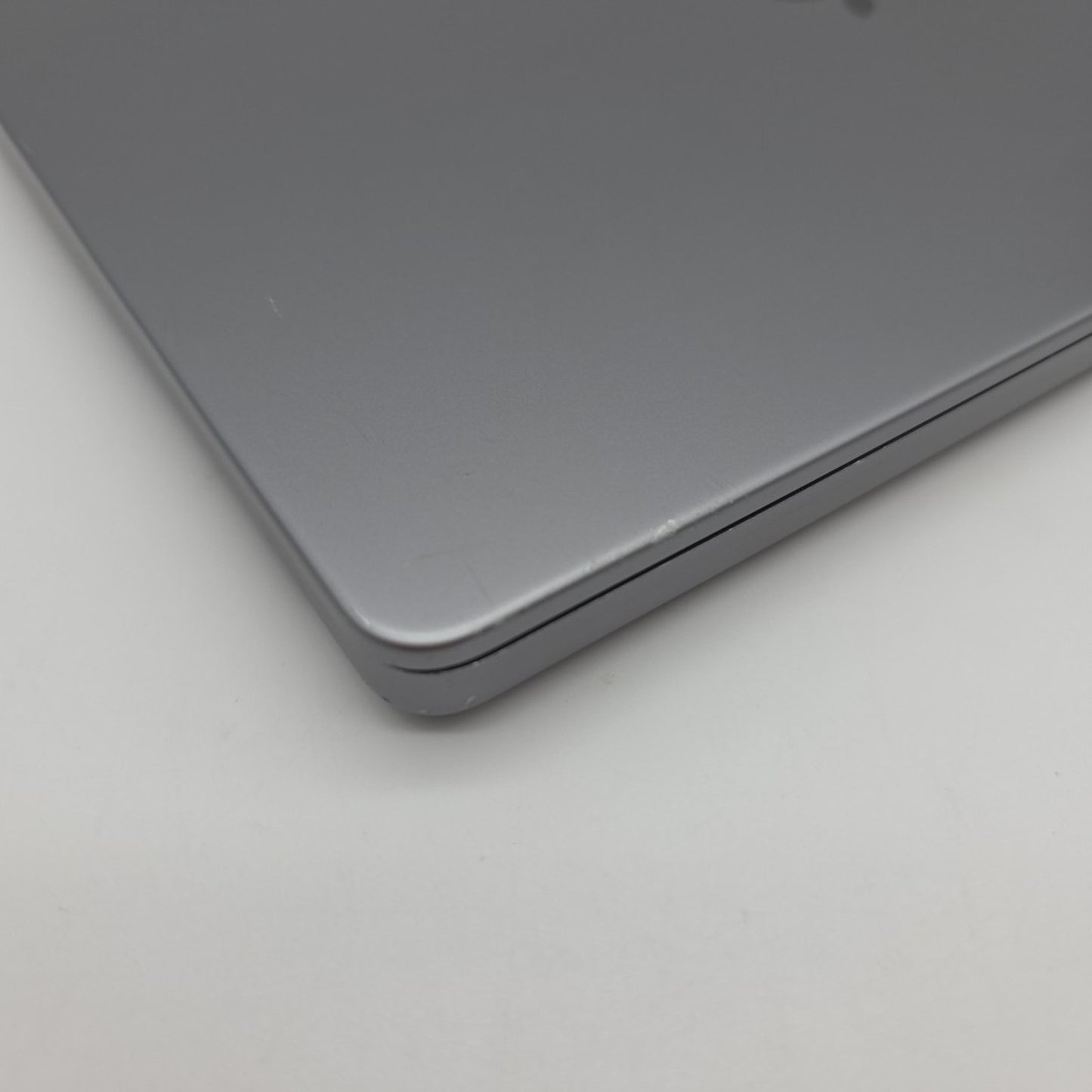 Apple MacBook Pro 14" M1 Pro Chip 512GB 16GB Space Gray MKGP3LL/A 2021 L113