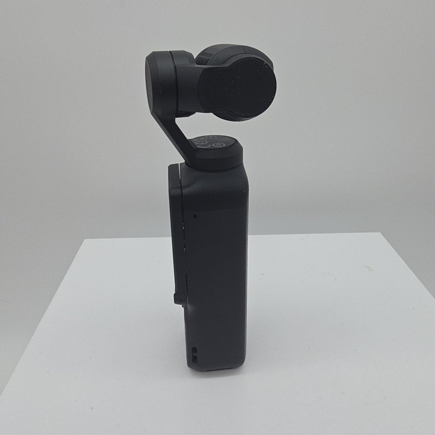 DJI Osmo Pocket 3 4K Handheld Camera with Rotatable Touchscreen VERTICAL SCREEN
