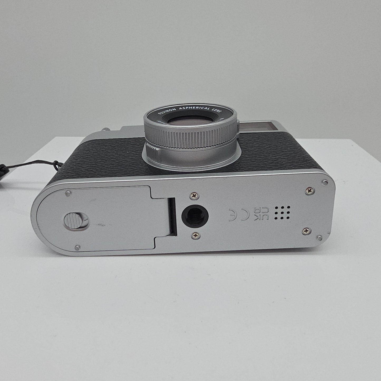 Fujifilm x Half Digital Camera Silver SN 0484