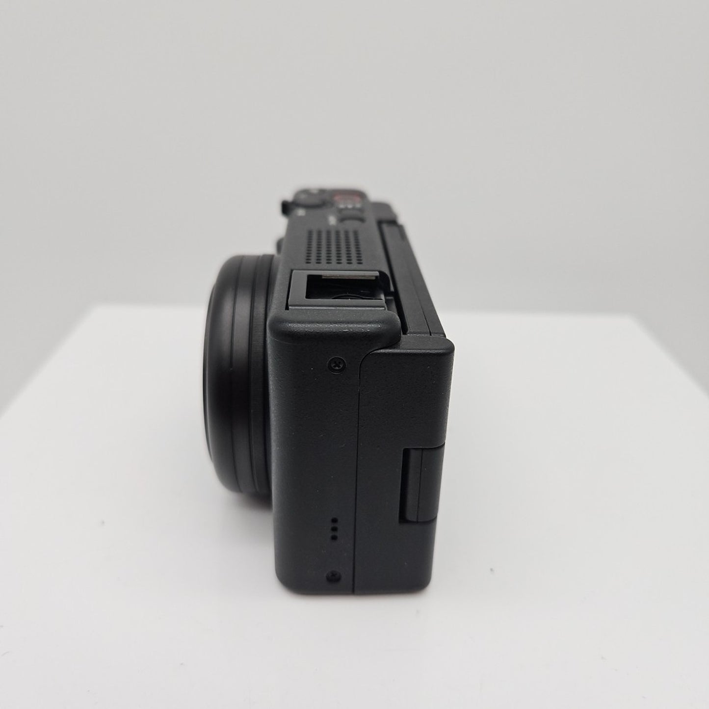 Sony ZV-1F 20.1MP Digital Vlogging Camera - Black (CP1016570)